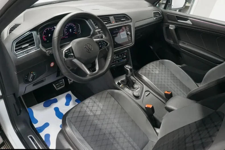 Volkswagen Tiguan Allspace din 2022 cu 70.172 km - oferta VOL168335 - foto 10