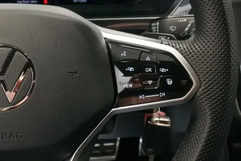 Volkswagen Tiguan Allspace din 2022 cu 70.172 km - oferta VOL168335 - foto 12