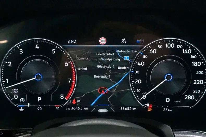 Volkswagen Touareg din 2022 cu 33.652 km - oferta VOL168336 - foto 15