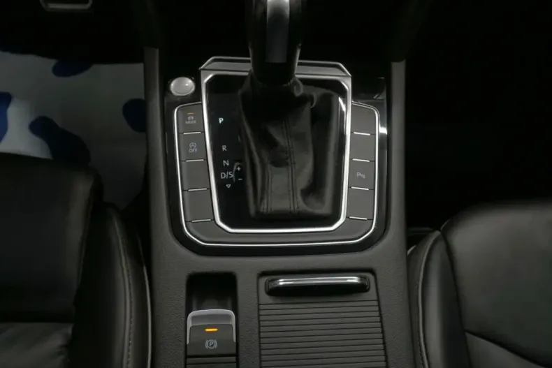 Volkswagen Arteon din 2022 cu 54.896 km - oferta VOL168337 - foto 17