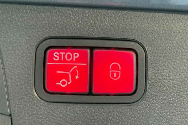 Mercedes-Benz GLC 300 din 2021 cu 55.000 km - oferta MER168340 - foto 20