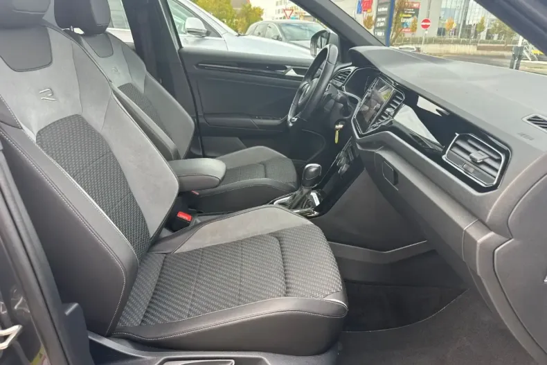 Volkswagen T-Roc din 2021 cu 48.356 km - oferta VOL168342 - foto 21