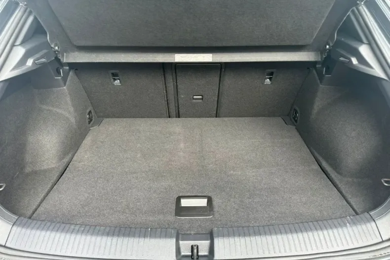 Volkswagen T-Roc din 2021 cu 48.356 km - oferta VOL168342 - foto 28