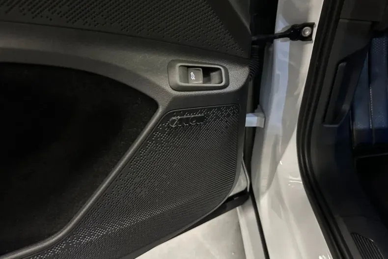 Skoda Enyaq din 2022 cu 35.000 km - oferta SKO168344 - foto 15