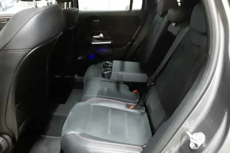 Mercedes-Benz GLA 250 din 2021 cu 59.525 km - oferta MER168346 - foto 7