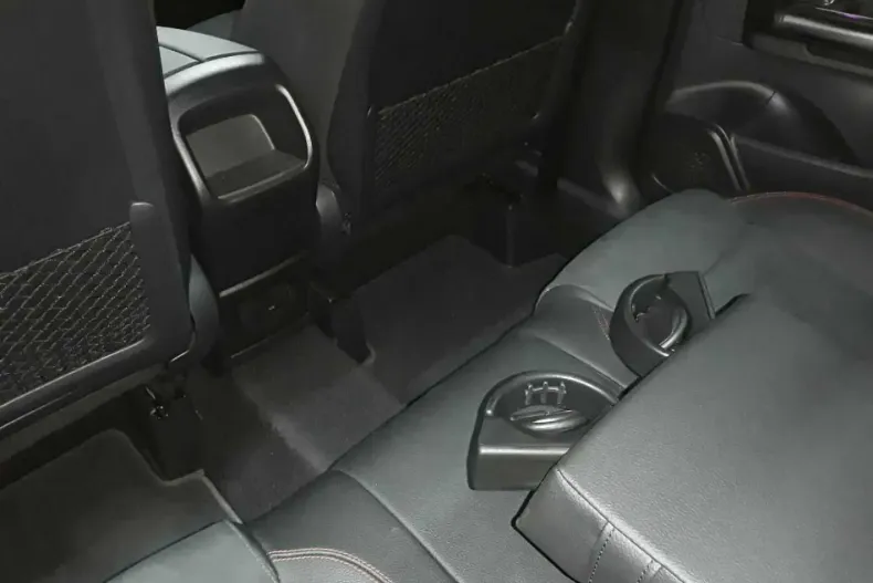 Mercedes-Benz GLA 250 din 2021 cu 59.525 km - oferta MER168346 - foto 8