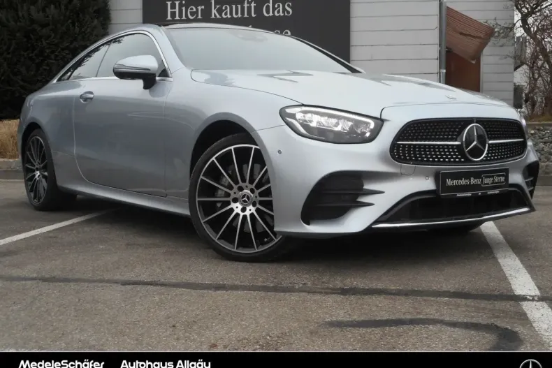 Mercedes-Benz E 400 din 2022 cu 55.645 km - oferta MER168347 - foto 4