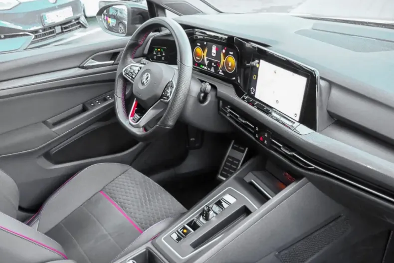 Volkswagen Golf din 2022 cu 40.430 km - oferta VOL168348 - foto 7