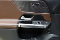 Mercedes-Benz GLB 220 din 2022 cu 74.423 km - oferta MER168349 - foto 4