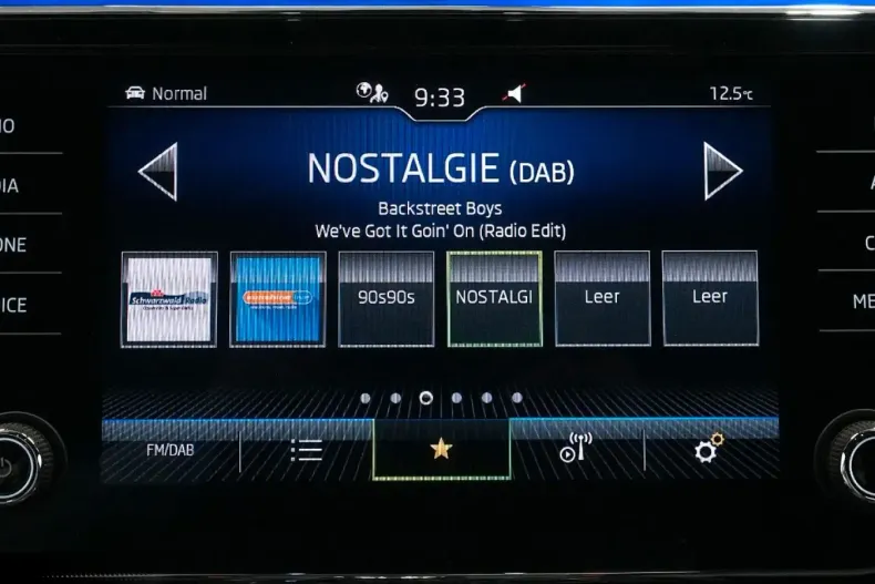 Skoda Superb din 2022 cu 55.062 km - oferta SKO168353 - foto 24