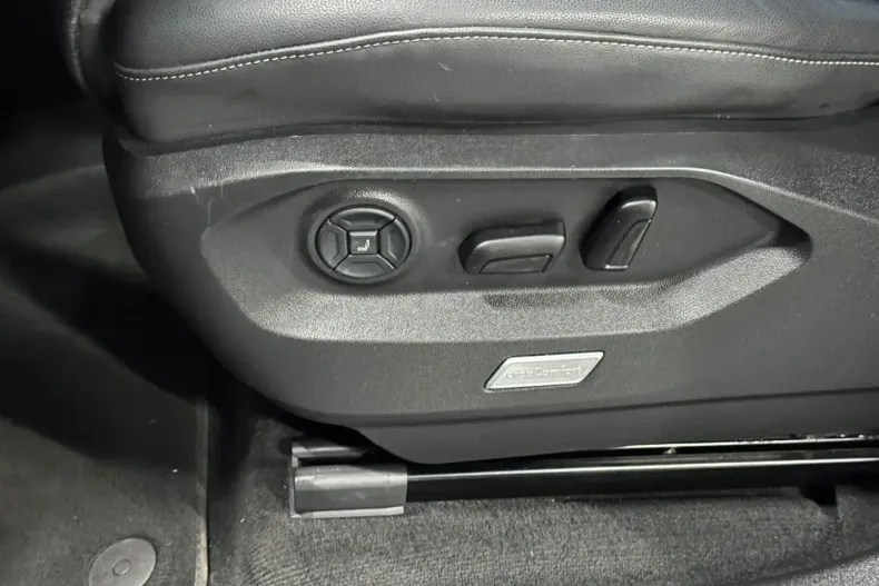 Volkswagen Touareg din 2021 cu 75.000 km - oferta VOL168355 - foto 15