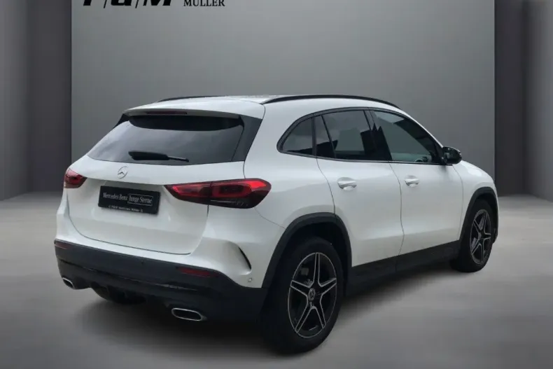 Mercedes-Benz GLA 220 din 2021 cu 75.400 km - oferta MER168359 - foto 3