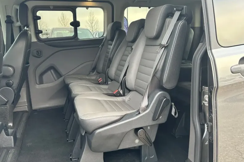 Ford Tourneo Custom din 2022 cu 53.700 km - oferta FOR168363 - foto 15