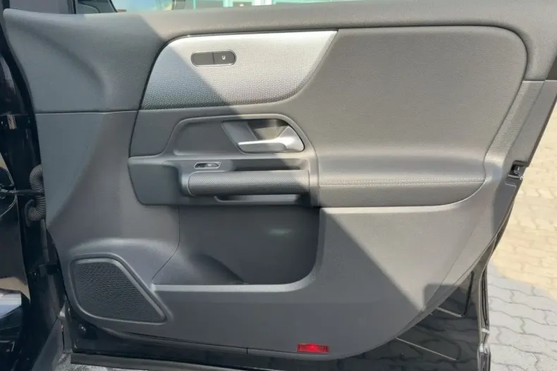 Mercedes-Benz GLA 250 din 2021 cu 45.860 km - oferta MER168364 - foto 19