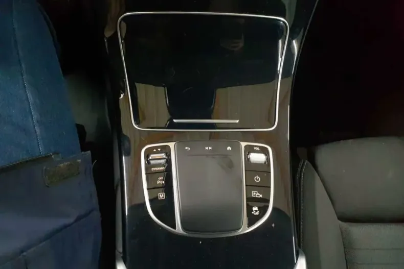 Mercedes-Benz GLC 300 din 2021 cu 53.981 km - oferta MER168370 - foto 13