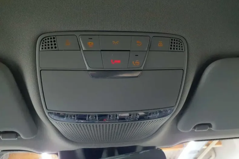 Mercedes-Benz GLC 300 din 2021 cu 53.981 km - oferta MER168370 - foto 14