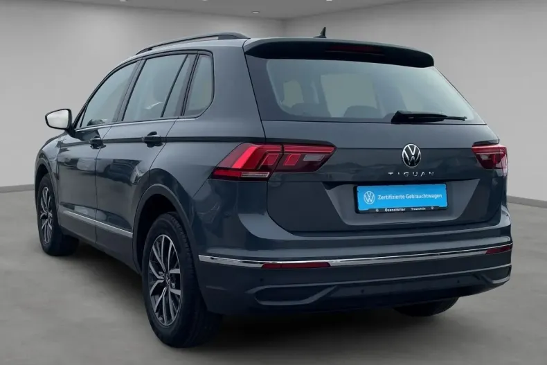 Volkswagen Tiguan din 2022 cu 38.160 km - oferta VOL168374 - foto 2