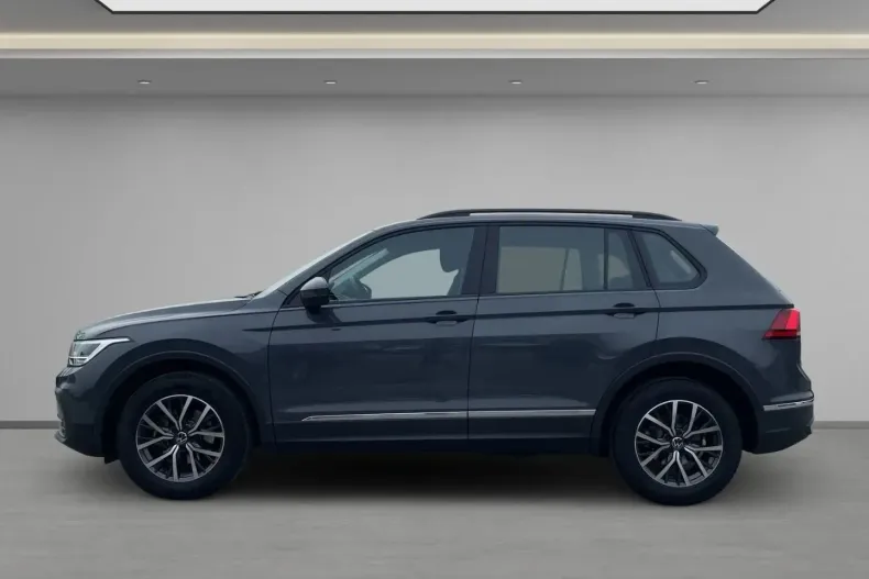Volkswagen Tiguan din 2022 cu 38.160 km - oferta VOL168374 - foto 3