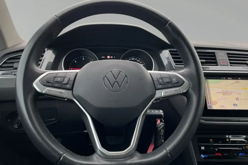 Volkswagen Tiguan din 2022 cu 38.160 km - oferta VOL168374 - foto 4