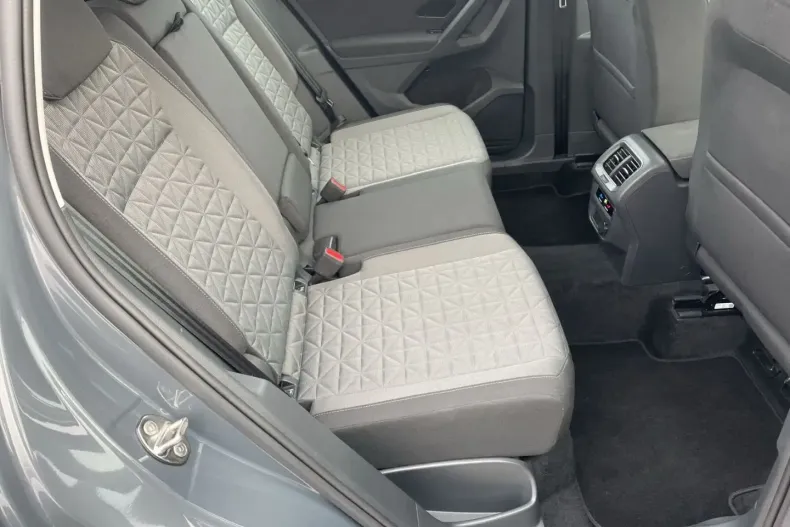 Volkswagen Tiguan din 2022 cu 38.160 km - oferta VOL168374 - foto 8