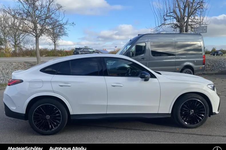 Mercedes-Benz GLC 220 din 2024 cu 17.800 km - oferta MER168380 - foto 3