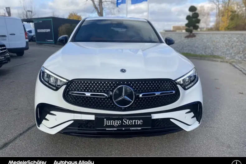 Mercedes-Benz GLC 220 din 2024 cu 17.800 km - oferta MER168380 - foto 8