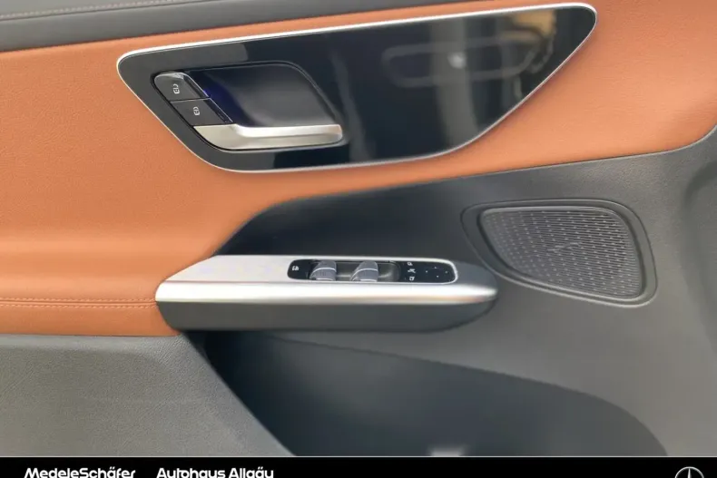 Mercedes-Benz GLC 220 din 2024 cu 17.800 km - oferta MER168380 - foto 14