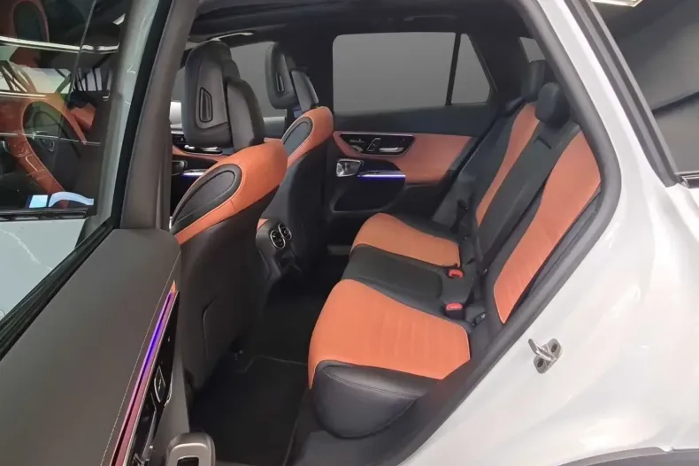 Mercedes-Benz GLC 220 din 2024 cu 41.734 km - oferta MER168381 - foto 8