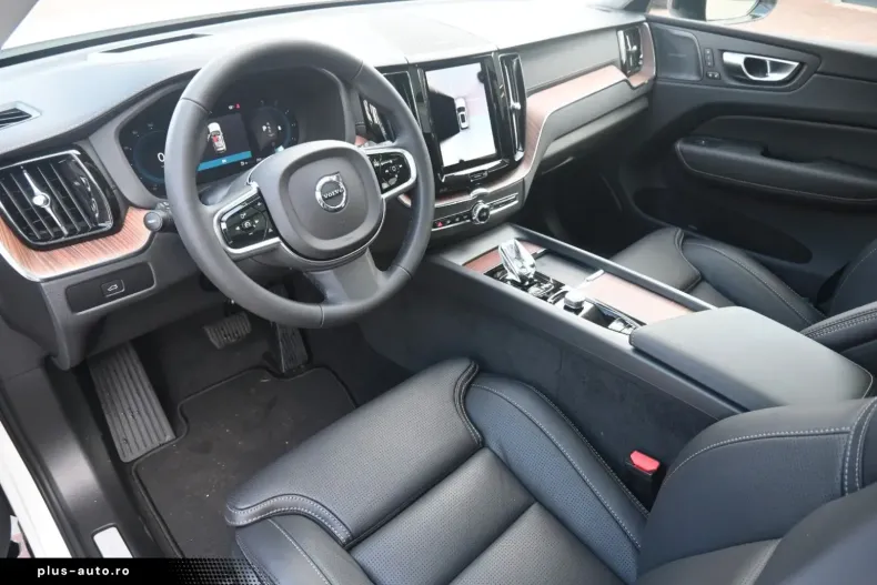 Volvo XC60 din 2024 cu 21.000 km - oferta VOL168382 - foto 12