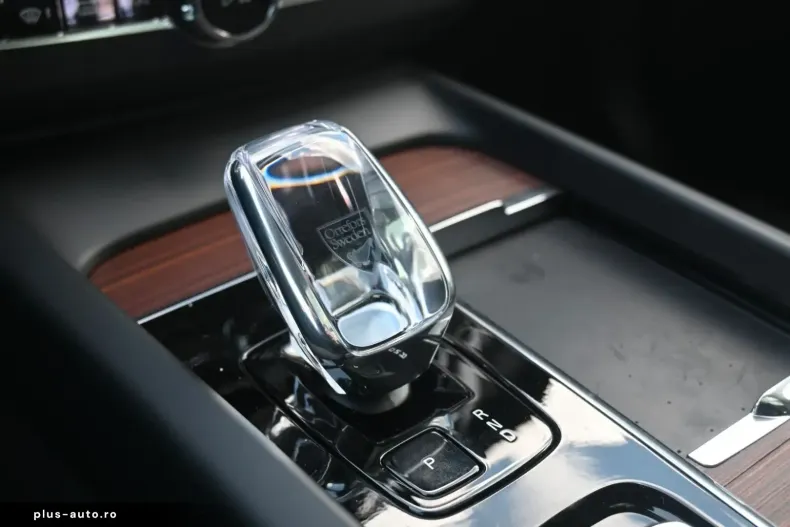 Volvo XC60 din 2024 cu 21.000 km - oferta VOL168382 - foto 25