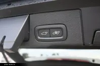 Volvo XC60 din 2023 cu 28.800 km - oferta VOL168387 - foto 8