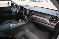 Volvo XC60 din 2023 cu 28.800 km - oferta VOL168387 - foto 13