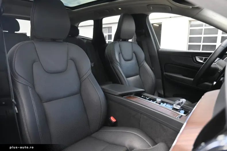 Volvo XC60 din 2023 cu 28.800 km - oferta VOL168387 - foto 14