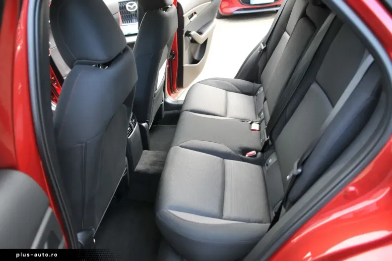 Mazda CX-30 din 2024 cu 14.608 km - oferta MAZ168390 - foto 16