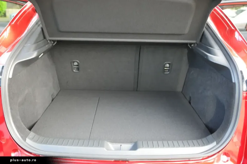 Mazda CX-30 din 2024 cu 14.608 km - oferta MAZ168390 - foto 31