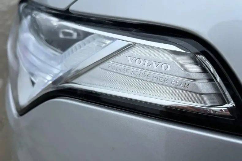 Volvo XC90 din 2021 cu 59.307 km - oferta VOL168391 - foto 29