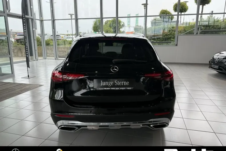 Mercedes-Benz GLC 220 din 2024 cu 9.400 km - oferta MER168394 - foto 4
