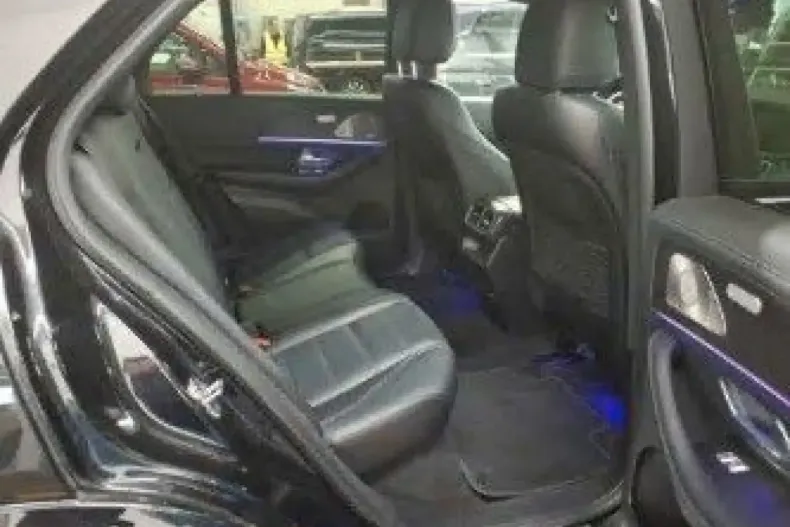 Mercedes-Benz GLE 400 din 2023 cu 35.100 km - oferta MER168397 - foto 7