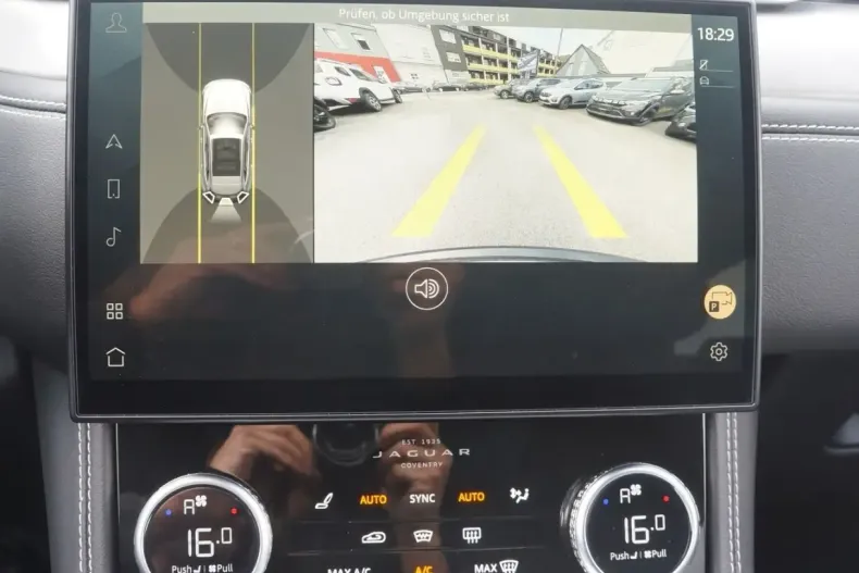 Jaguar F-Pace din 2023 cu 23.660 km - oferta JAG168408 - foto 4