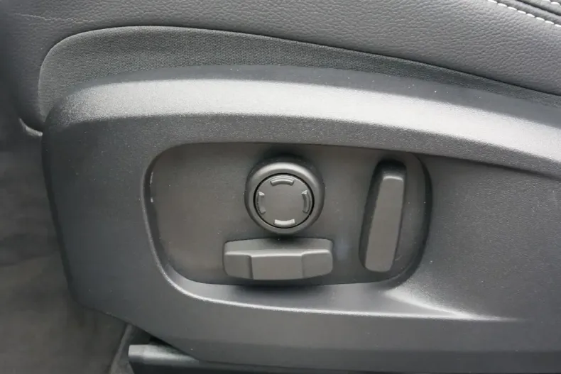 Jaguar F-Pace din 2023 cu 23.660 km - oferta JAG168408 - foto 17