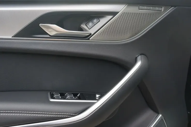 Jaguar F-Pace din 2023 cu 23.660 km - oferta JAG168408 - foto 18