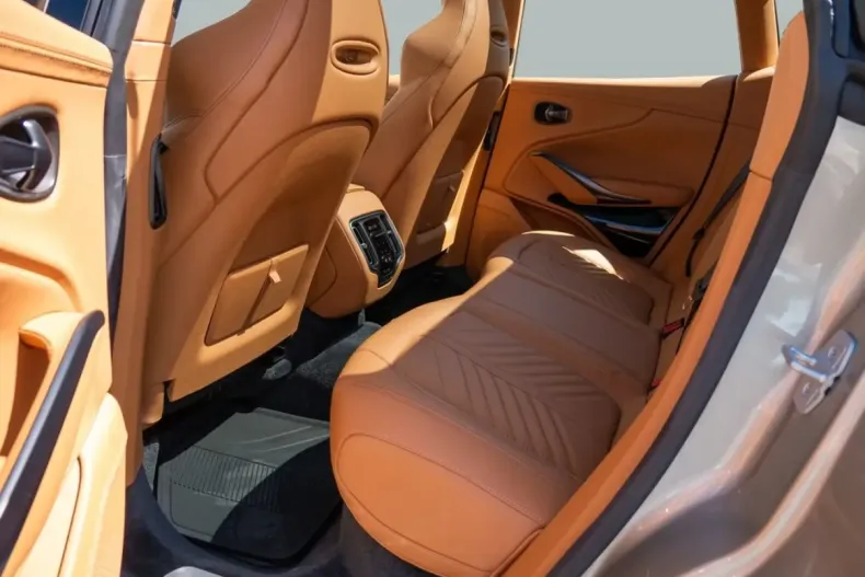 Aston Martin DBX din 2024 cu 9.245 km - oferta AST168410 - foto 17