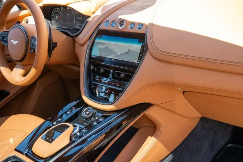 Aston Martin DBX din 2024 cu 9.245 km - oferta AST168410 - foto 21