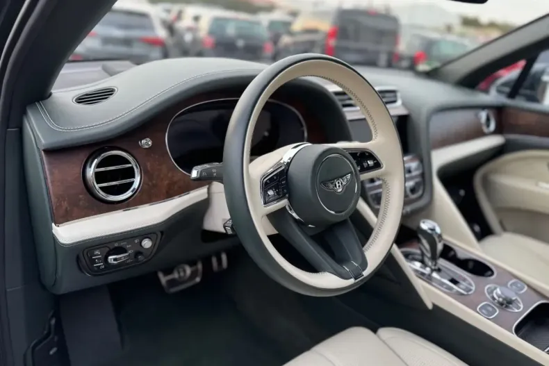Bentley Bentayga din 2022 cu 14.000 km - oferta BEN168411 - foto 23
