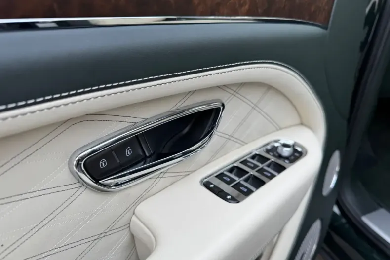 Bentley Bentayga din 2022 cu 14.000 km - oferta BEN168411 - foto 28