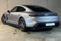 Porsche Taycan din 2023 cu 41.000 km - oferta POR168415 - foto 3