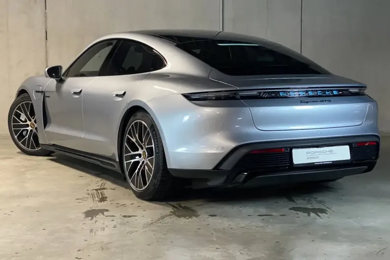 Porsche Taycan din 2023 cu 41.000 km - oferta POR168415 - foto 3