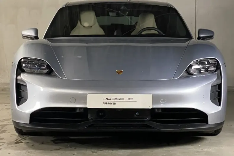 Porsche Taycan din 2023 cu 41.000 km - oferta POR168415 - foto 4