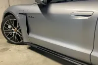 Porsche Taycan din 2023 cu 41.000 km - oferta POR168415 - foto 7