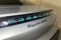 Porsche Taycan din 2023 cu 41.000 km - oferta POR168415 - foto 9